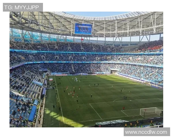 足球发飙激情四溢赛场风云再起球迷热血沸腾尽享精彩瞬间